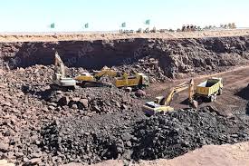 صورة استغلال منجم غارا جبيلات:وفد وزاري هام يقف على التحضيرات الخاصة بهذا الحدث الكبير