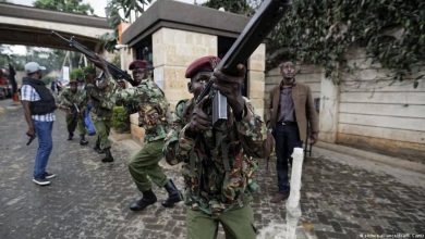 صورة كينيا.. مقتل 8 عناصر شرطة في تفجير إرهابي