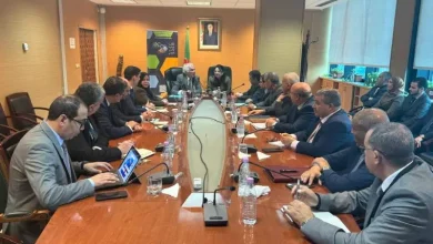 صورة اتفاقية تعاون بين وزارة التجارة الداخلية والوكالة الوطنية للأمن الصحي لتعزيز حماية المستهلك