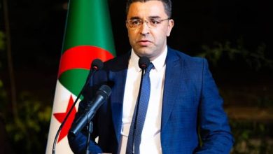 صورة خلال تجمع شعبي ببرج بوعريريج.. أوشيش يرافع لتكثيف العمل التوعوي وتعزيز الوحدة الوطنية