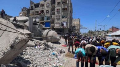 صورة ماكرون يدعو إلى الكف عن تسليم الأسلحة لإسرائيل..استهداف مدينة صفد ومستوطنة دان بصواريخ حزب الله