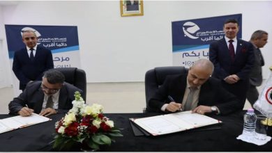 صورة التوقيع على اتفاقية شراكة بين الحماية المدنية و اتصالات الجزائر