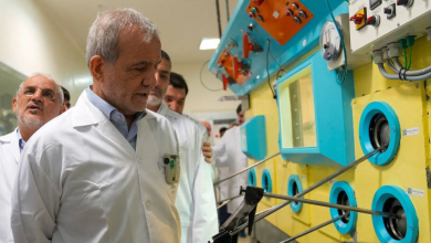 صورة الرئيس الإيراني:سنعيد بناء منشآتنا النووية بقوة أكبر