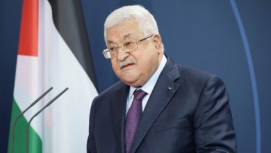 صورة باسم فلسطين :  الرئيس عباس يعزي نظيره الجزائري بضحايا الحرائق
