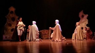 صورة تقديم العرض الشرفي لمسرحية “لالا فاطمة نسومر” بالجزائر العاصمة