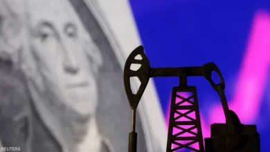 صورة النفط يتأرجح بين توقعات أوبك+ ومخاوف بشأن بالاقتصاد الأميركي