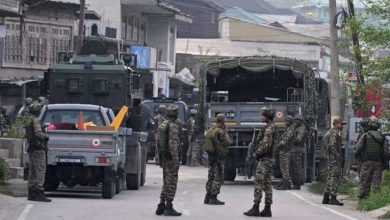صورة قصف متبادل:إسلام آباد تعلن إسقاط 5 طائرات.. ومقتل 26 باكستانياً بالضربات الهندية