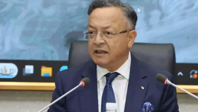 صورة بداري يلتقي بممثلي الطلبة من مختلف كليات العلوم الطبية