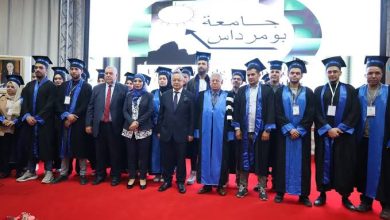 صورة بداري يشرف على الإنطلاق الرسمي للتكوين في الطور الثالث للدكتوراه..توجيه طلبة الدكتوراه نحو ما يخدم أهداف الجزائر المنتصرة