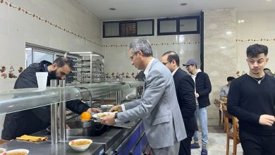 صورة يؤكد حرصه على تهيئة الظروف اللازمة للتمدرس.. بللو يشارك طلبة المعهد الوطني العالي للموسيقى وجبة الإفطار
