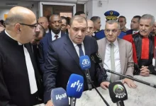 صورة وزير العدل يؤكد تقدم قطاع العدالة في مسار الرقمنة خلال زيارة سكيكدة