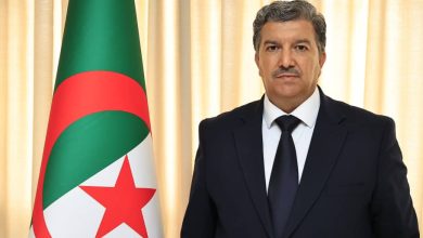 صورة وزير الاتصال يؤكد من داكار:البث الإذاعي والتلفزي أصبح اليوم أداة أساسية من أدوات السيادة