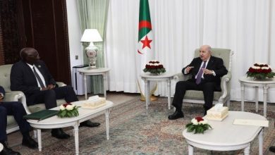 صورة رئيس الجمهورية يستقبل وزير القوات المسلحة لجمهورية السنغال