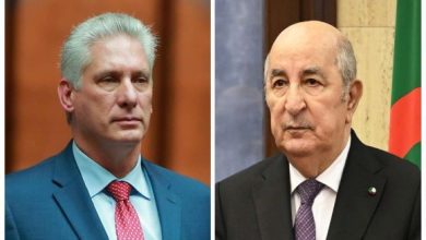 صورة رئيس الجمهورية يتلقى تهاني نظيره الكوبي بمناسبة الذكرى ال70 لاندلاع الثورة التحريرية المجيدة