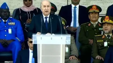 صورة رئيس الجمهورية :الجزائر التي انتصرت بالأمس على المستعمر تواصل اليوم درب انتصاراتها بفضل وفاء أبنائها لعهد الشهداء