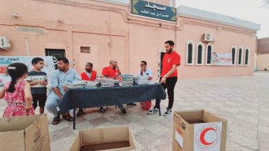 صورة تندوف: مبادرة تضامنية لجمع وتوزيع كتب مدرسية قديمة على المعوزين