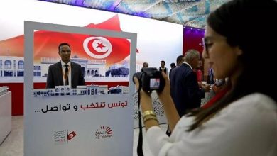 صورة تونس تستبق انتخابات البرلمان بحظر الدعاية السياسية