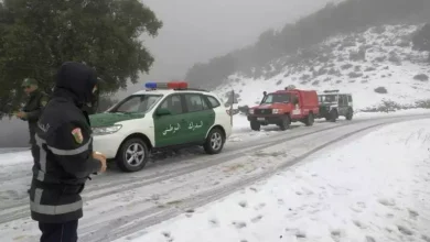 صورة تقلبات جوية: عدة طرق مقطوعة بسبب تراكم الثلوج