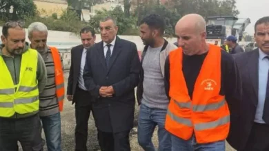 صورة وزير الأشغال العمومية يتفقد مشاريع طرق ومنشآت استراتيجية بالعاصمة