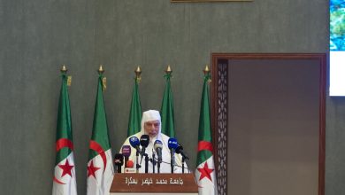 صورة عميد جامع الجزائر من بسكرة:رقمنة العربية مدخلٌ لصون الهوية وإرساخ السيادة الثقافيّة