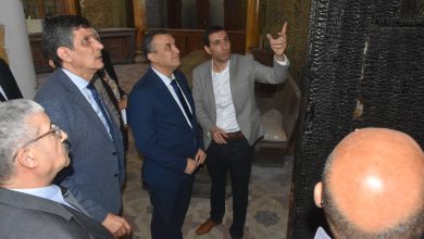 صورة الجزائر العاصمة : زروقي يقف على عملية إعادة تأهيل مبنى البريد المركزي
