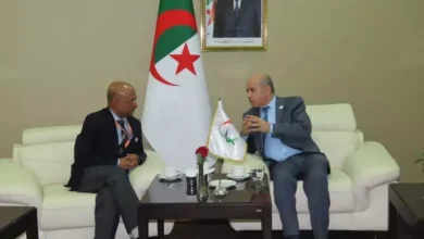 صورة وزير الصحة يلتقي رئيس الوكالة الدولية لأبحاث السرطان لمنظمة الصحة العالمية
