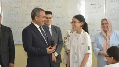 صورة الأولمبياد الجزائرية للرياضيات : سعداوي يزور التلاميذ المشاركين في التصفيات