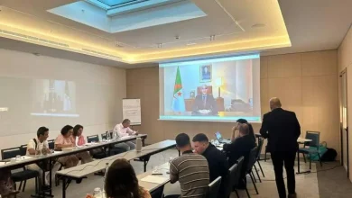 صورة شايب و واضح يشاركان في لقاء من تنظيم قنصلية الجزائر بنيس حول  المقاولاتية