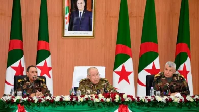 صورة الفريق أول السعيد شنقريحة ينصّب قائد الحرس الجمهوري بالنيابة