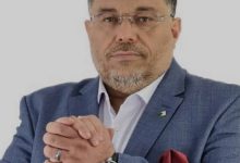صورة لمين عصماني: دعوة إلى الوقوف وقفة رجل واحد ضد أعداء الجزائر