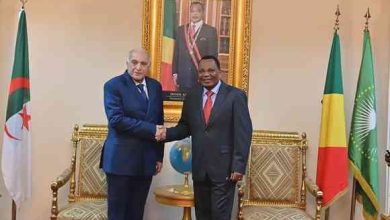 صورة عطاف يجري ببرازافيل مباحثات مع نظيره الكونغولي
