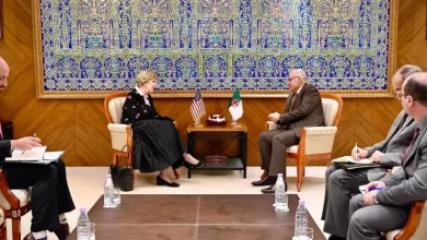 صورة عطاف يستقبل سفيرة الولايات المتحدة الأمريكية بالجزائر