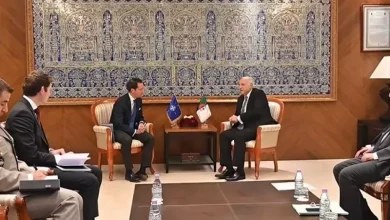 صورة عطاف يستقبل الأمين العام المساعد المفوض للشؤون السياسية والسياسة الأمنية لحلف شمال الأطلسي
