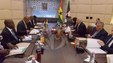 صورة الجزائر وغانا تؤكدان التزامهما بالحلول الإفريقية وتعززان شراكتهما الاستراتيجية
