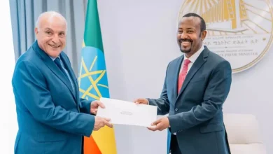 صورة عطاف يستقبل من قبل الوزير الأول الإثيوبي