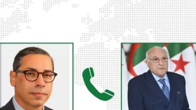 صورة عطاف يتلقى مكالمة هاتفية مع نظيره القبرصي