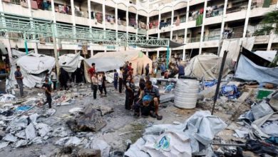 صورة القسام تجهز على جنود إسرائيليين..الاحتلال يقتل 42 فلسطينيا ويكثف هجومه على حي الزيتون