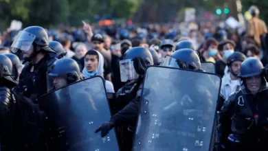 صورة فرنسا تشهد احتجاجات عارمة ضد السياسات الاقتصادية وتشديد أمني غير مسبوق