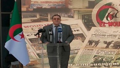 صورة وزير الاتصال يشيد بدور الإعلام الوطني ويومية “المجاهد” في الحفاظ على أمانة الشهداء