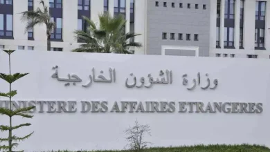 صورة رئيس الجمهورية يتسلم أوراق اعتماد ثلاثة سفراء جدد لدى الجزائر