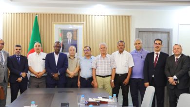 صورة لضمان بيئة عمل قائمة على التشاور والتفاهم..وزير الشباب يؤكد حرصه على دراسة مقترحات نقابات القطاع