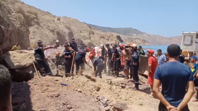صورة وهران…قتيلان في انهيار صخري بشاطىء عين الفرانين
