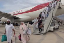 Photo de Oran … Retour du premier groupe de pèlerins à l’aéroport international Ahmed Ben Bella
