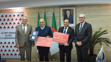 Photo de Numérisation : Signature d’une convention entre la CNEP-Banque et Algérie Poste