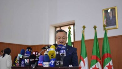 Photo de Kamel Badari l’a affirmé à Saïda : 2024 sera l’année de l’orientation vers l’université moderne de 4e génération