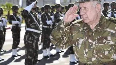 Photo de Ministère de la Défense nationale : Le Général d’Armée Saïd Chanegriha en visite au Commandement des Forces navales