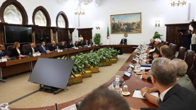 Photo de Conformément à son engagement : Le président de la République installe la Commission nationale de révision des codes communal et de wilaya